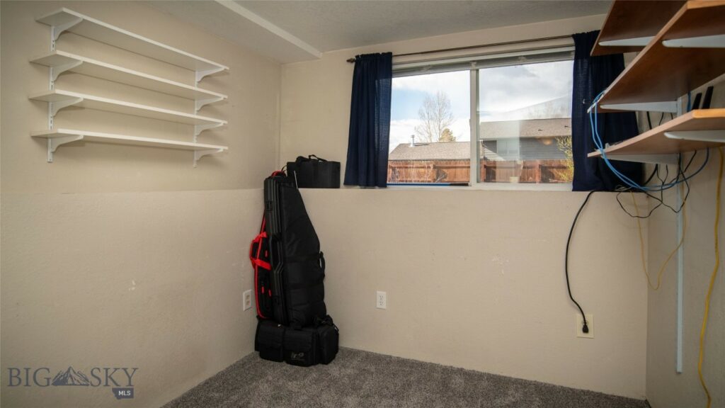 417 Henry Drive, Belgrade MT 59714