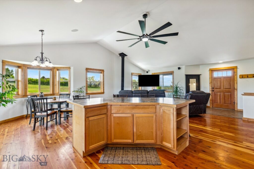 418 May Lane, Belgrade MT 59714
