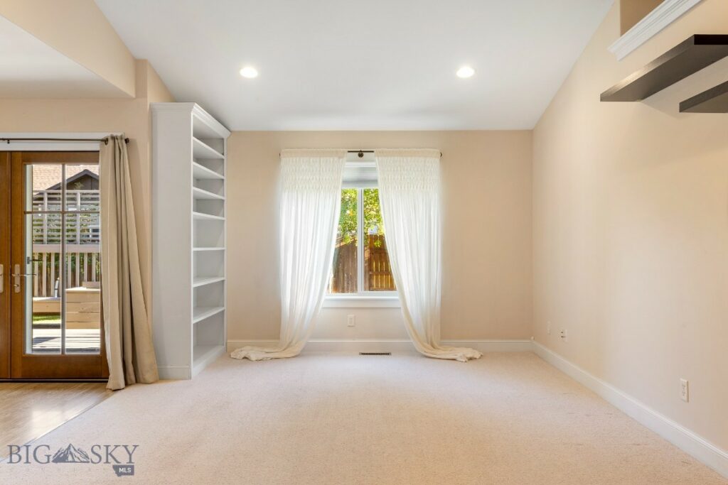 42 Indian Grove Lane, Bozeman MT 59718