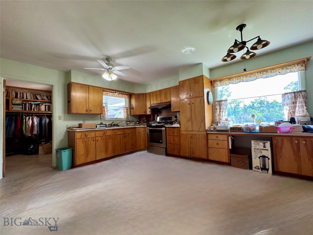 42 Strong Ln, Livingston MT 59047