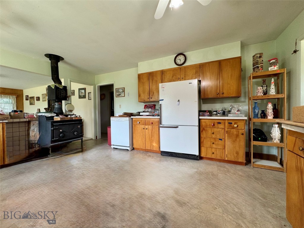 42 Strong Ln, Livingston MT 59047