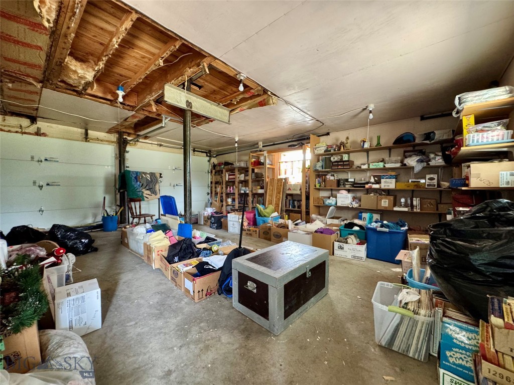 42 Strong Ln, Livingston MT 59047