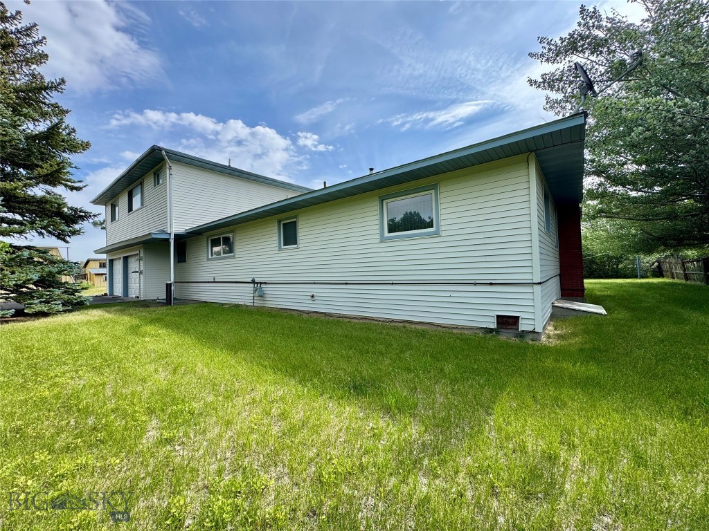 42 Strong Ln, Livingston MT 59047