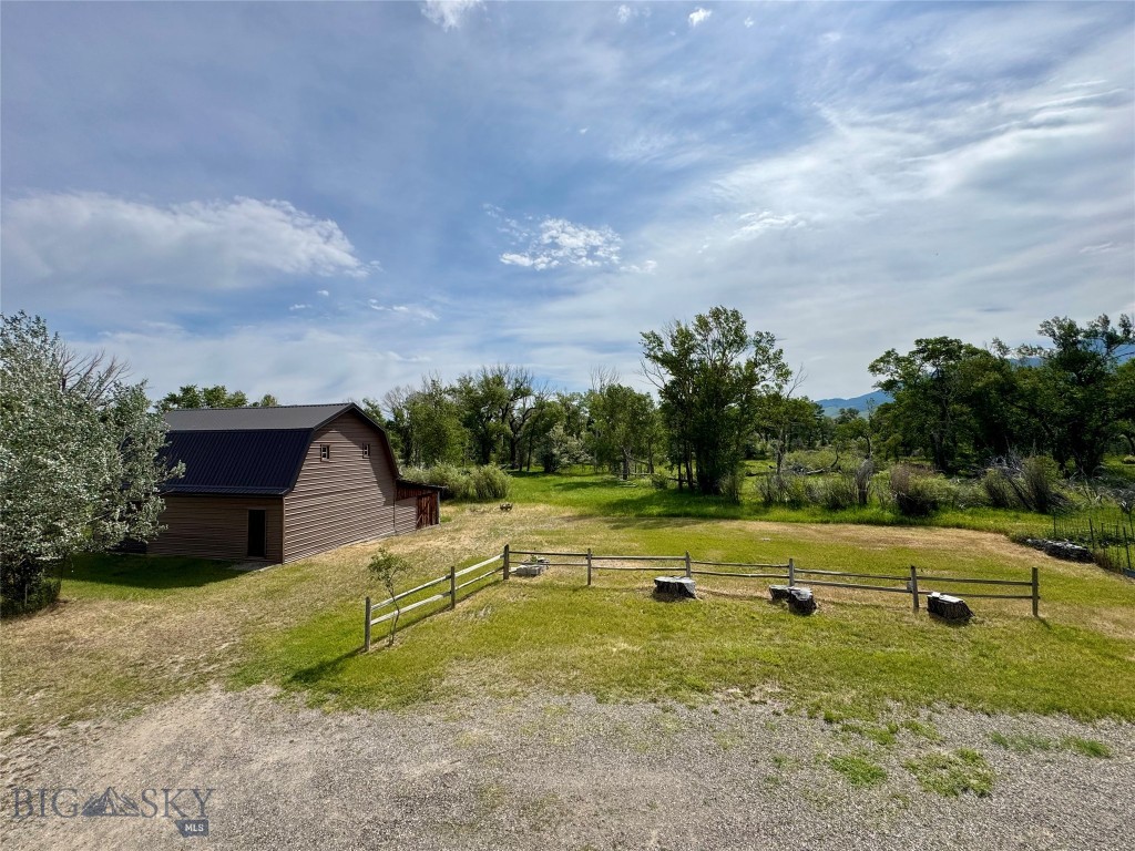 42 Strong Ln, Livingston MT 59047