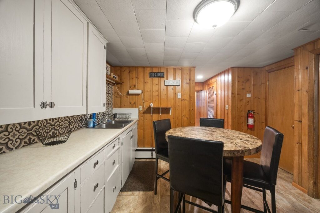 420 N 6th Avenue, Bozeman MT 59715