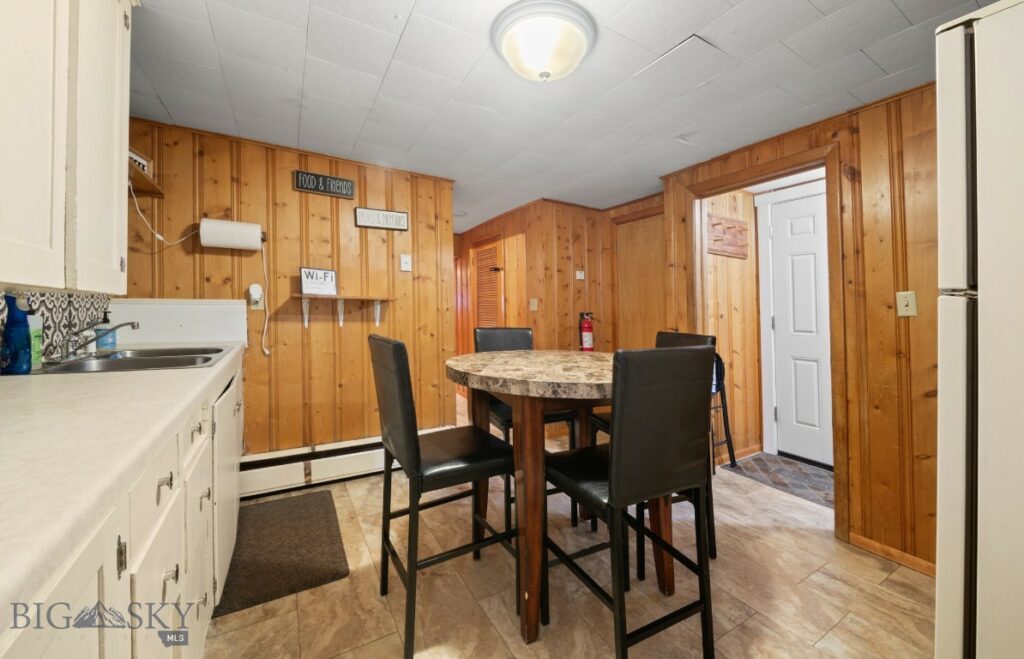 420 N 6th Avenue, Bozeman MT 59715