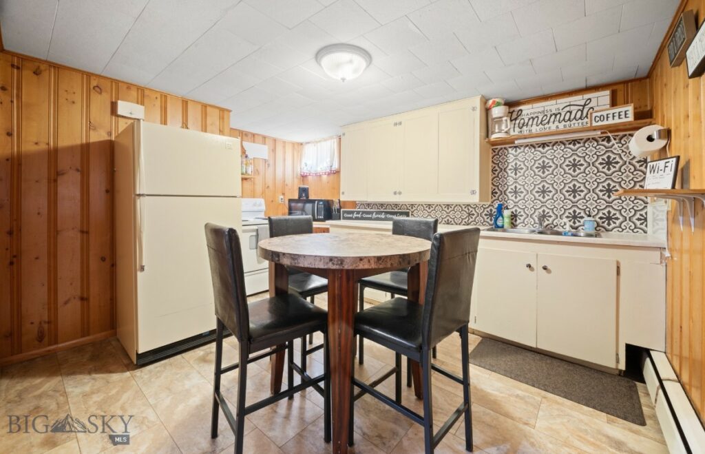 420 N 6th Avenue, Bozeman MT 59715