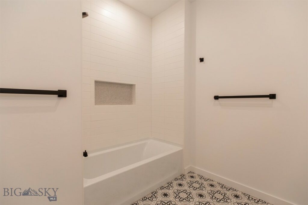 4204 Ravalli, Bozeman MT 59718