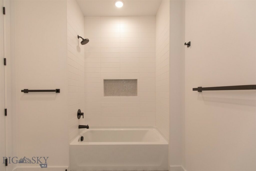 4204 Ravalli, Bozeman MT 59718