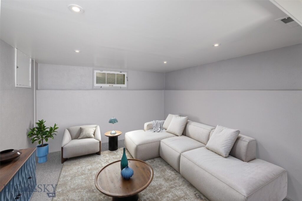 421 N C Street, Livingston MT 59047