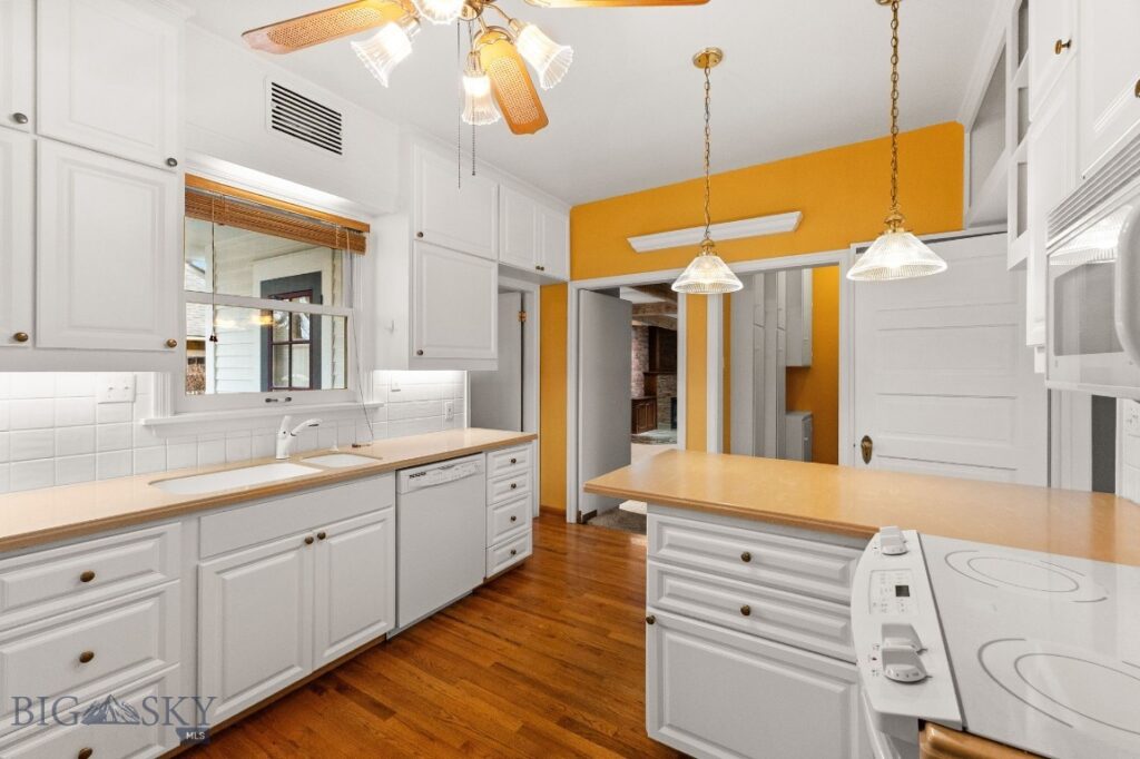 422 S 6th Avenue, Bozeman MT 59715