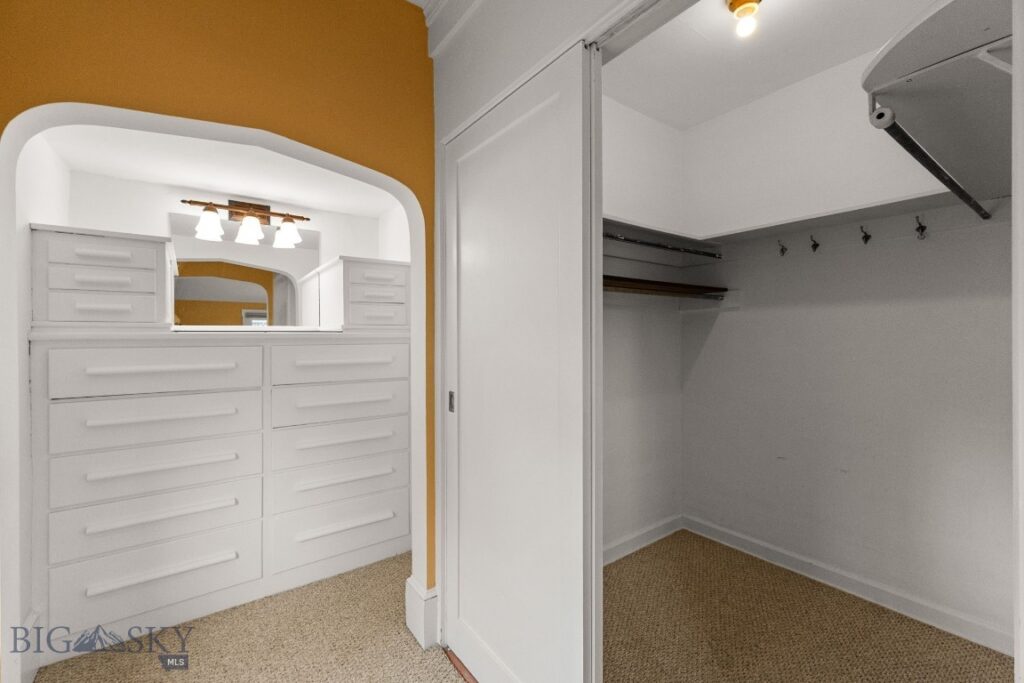 422 S 6th Avenue, Bozeman MT 59715