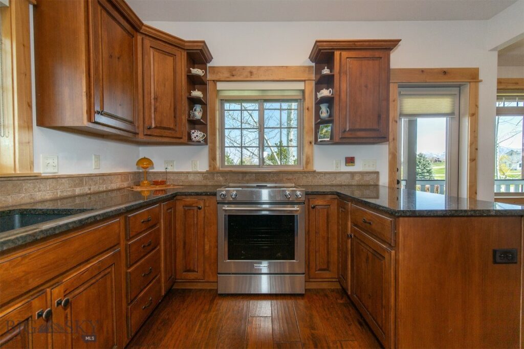 423 Parklands Trail, Bozeman MT 59718