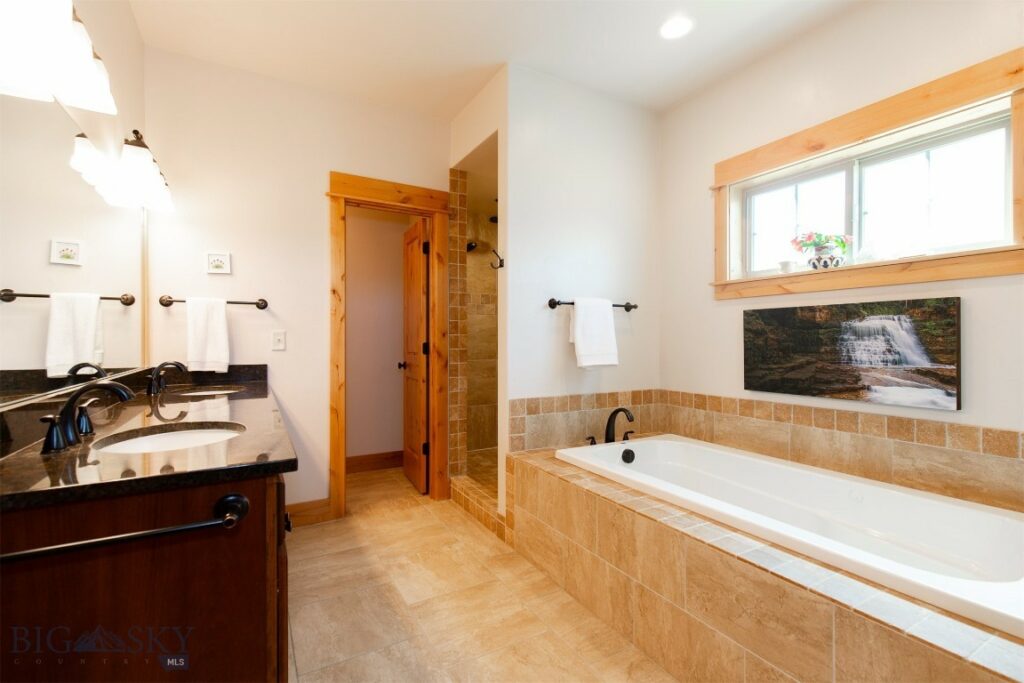423 Parklands Trail, Bozeman MT 59718