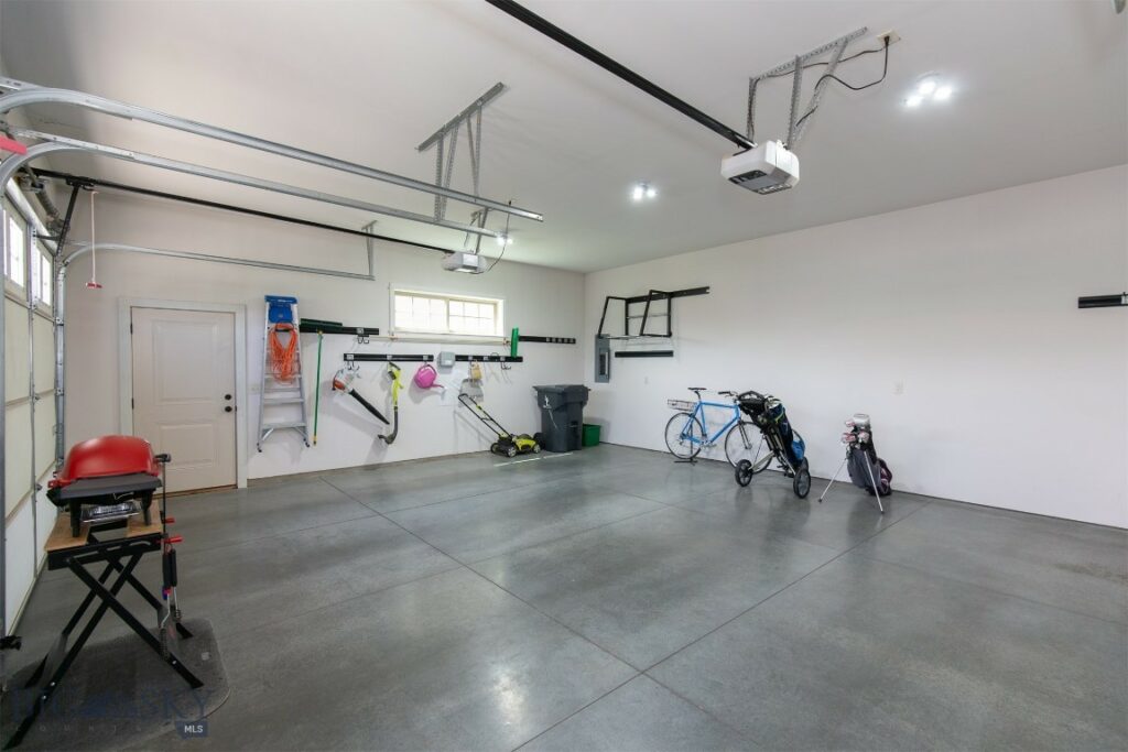 423 Parklands Trail, Bozeman MT 59718