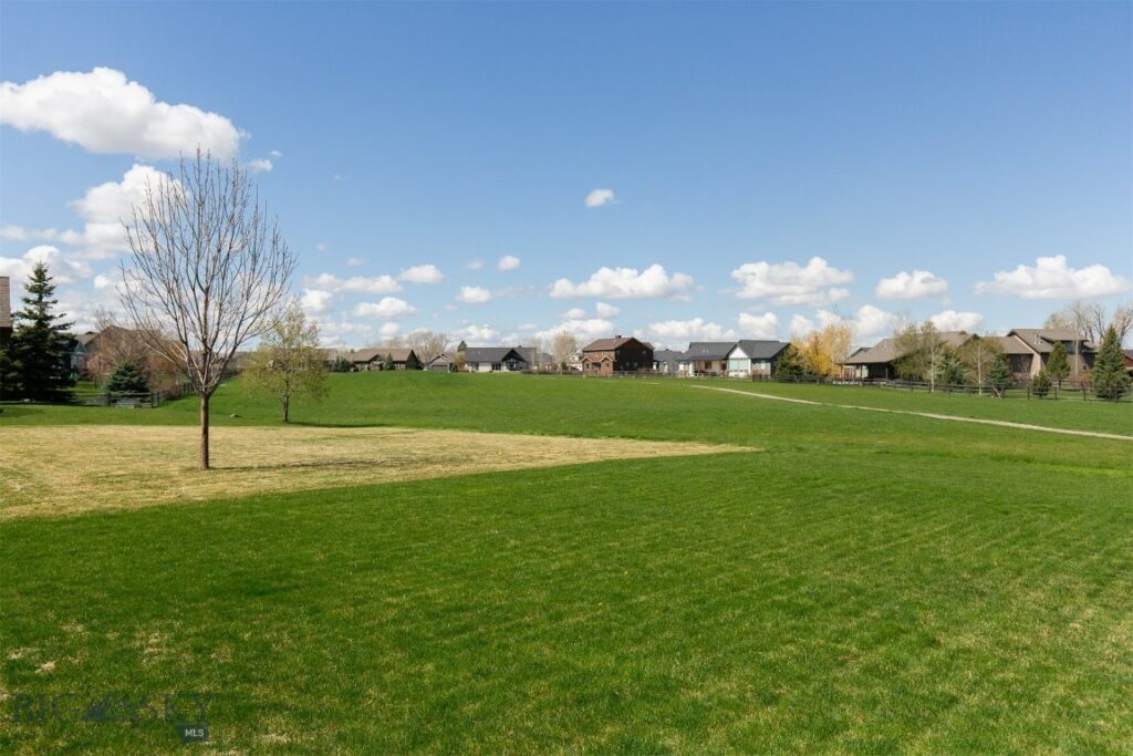 423 Parklands Trail, Bozeman MT 59718