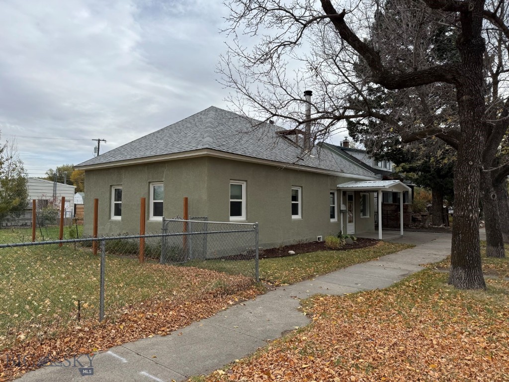 423 S F Street, Livingston MT 59047