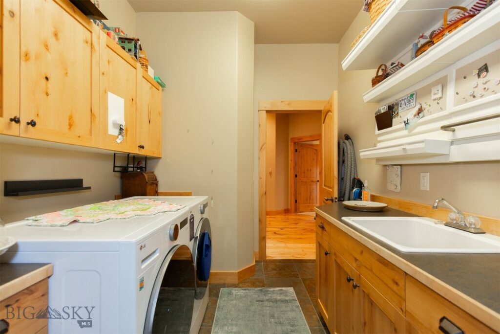 425 Peace Pipe Drive, Bozeman MT 59715