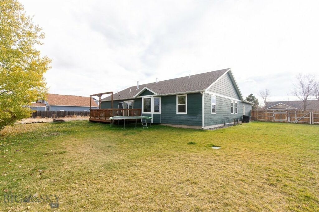 425 Red Barn Drive, Belgrade MT 59714