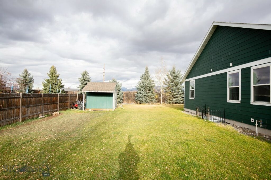 425 Red Barn Drive, Belgrade MT 59714