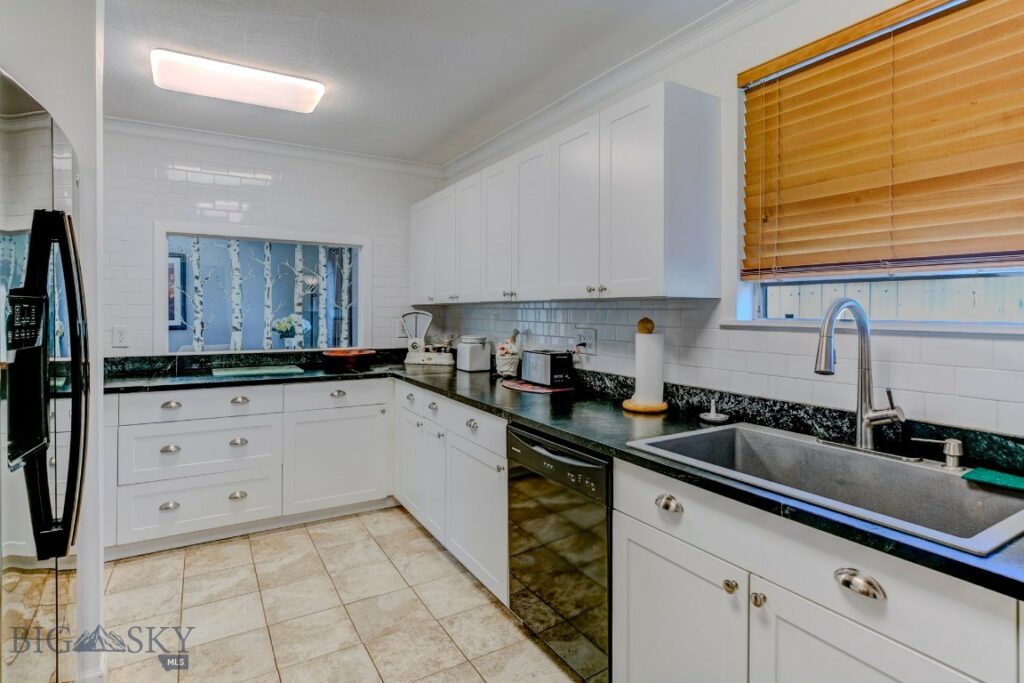 425 S 12th Street, Livingston MT 59047