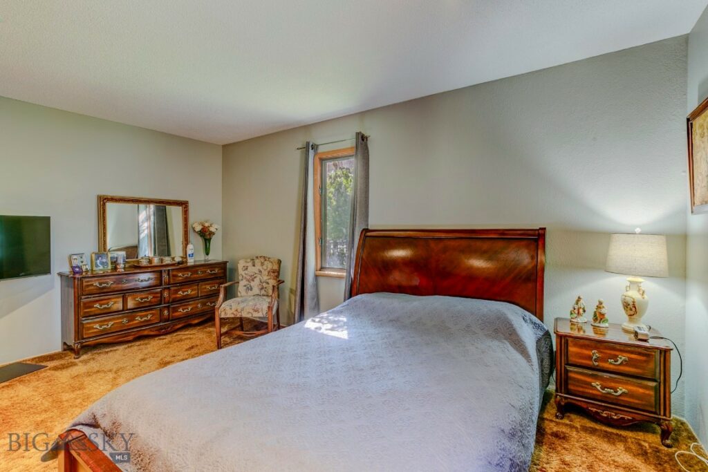 425 S 12th Street, Livingston MT 59047