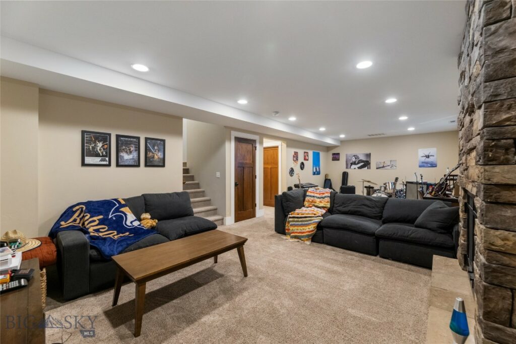 425 S Yellowstone Street, Livingston MT 59047