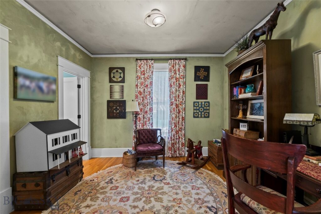 425 N B Street, Livingston MT 59047