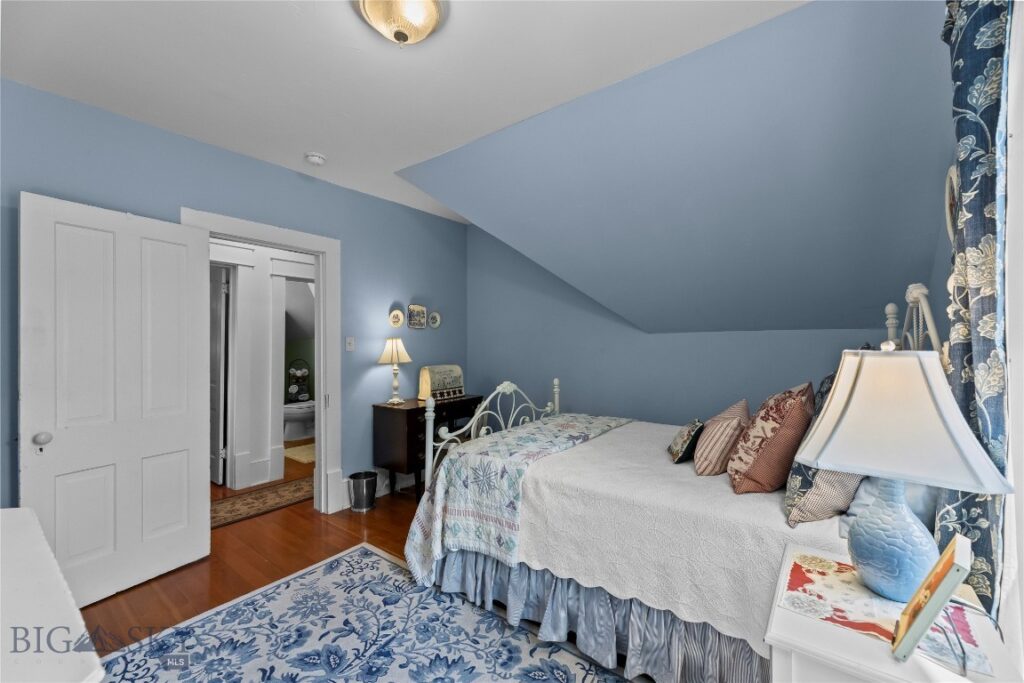 425 N B Street, Livingston MT 59047