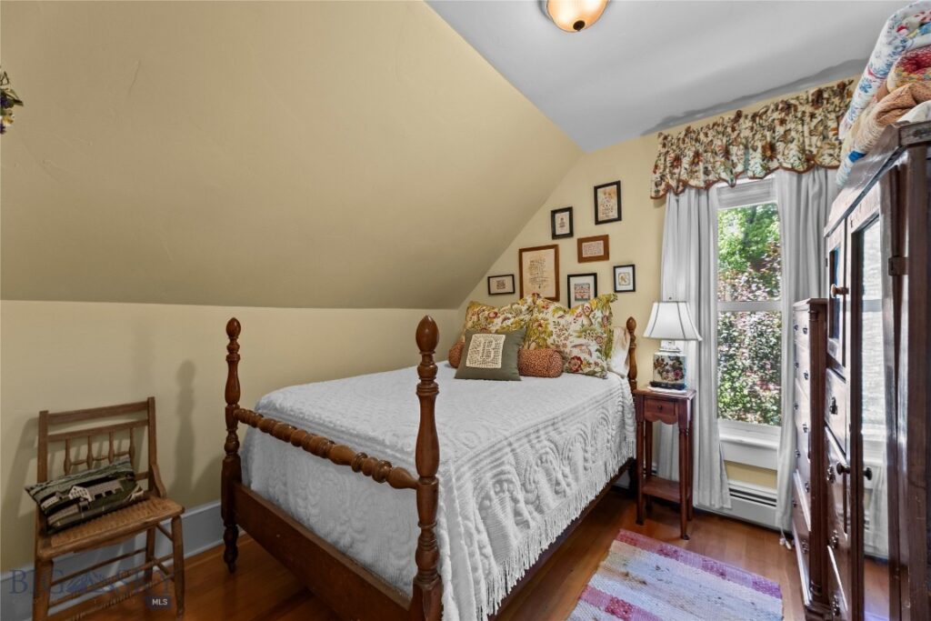425 N B Street, Livingston MT 59047