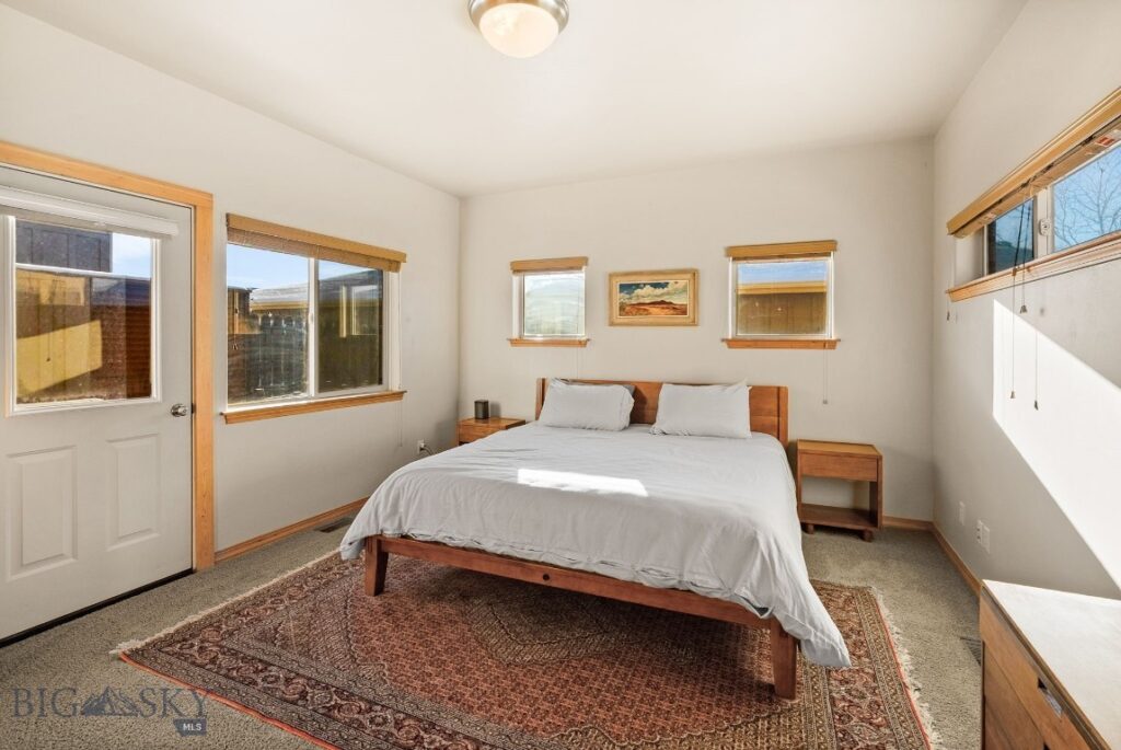 4256 Cover Street, Bozeman MT 59718