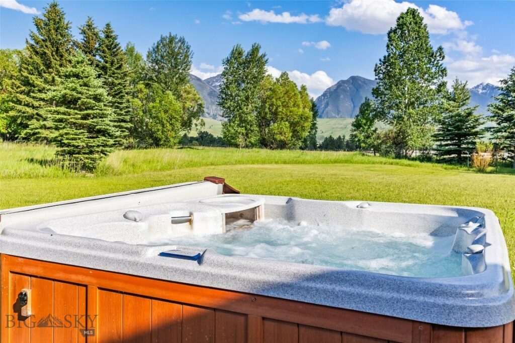 43 Cutthroat Lane, Livingston MT 59047