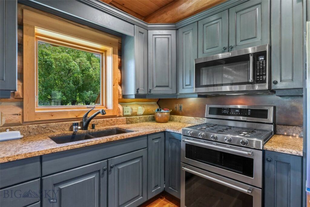 43 Cutthroat Lane, Livingston MT 59047