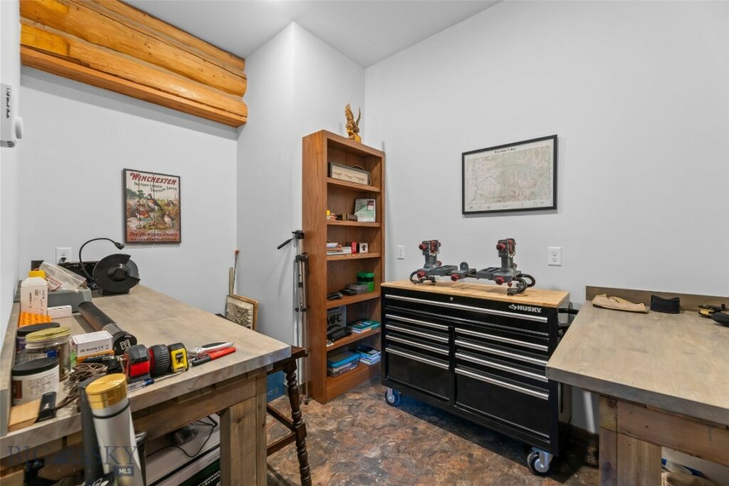 43 Cutthroat Lane, Livingston MT 59047