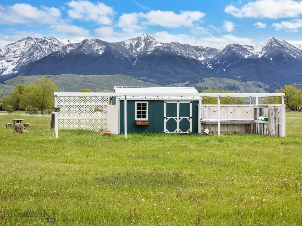 4314 US Highway 89 S, Livingston MT 59047