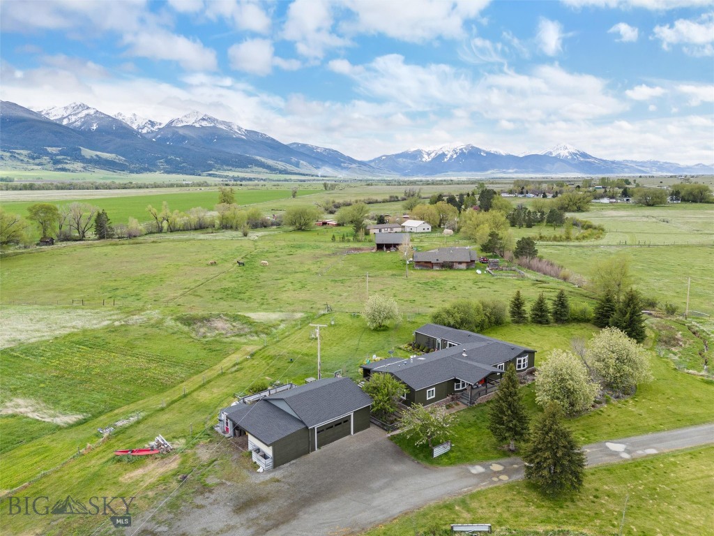 4314 US Highway 89 S, Livingston MT 59047