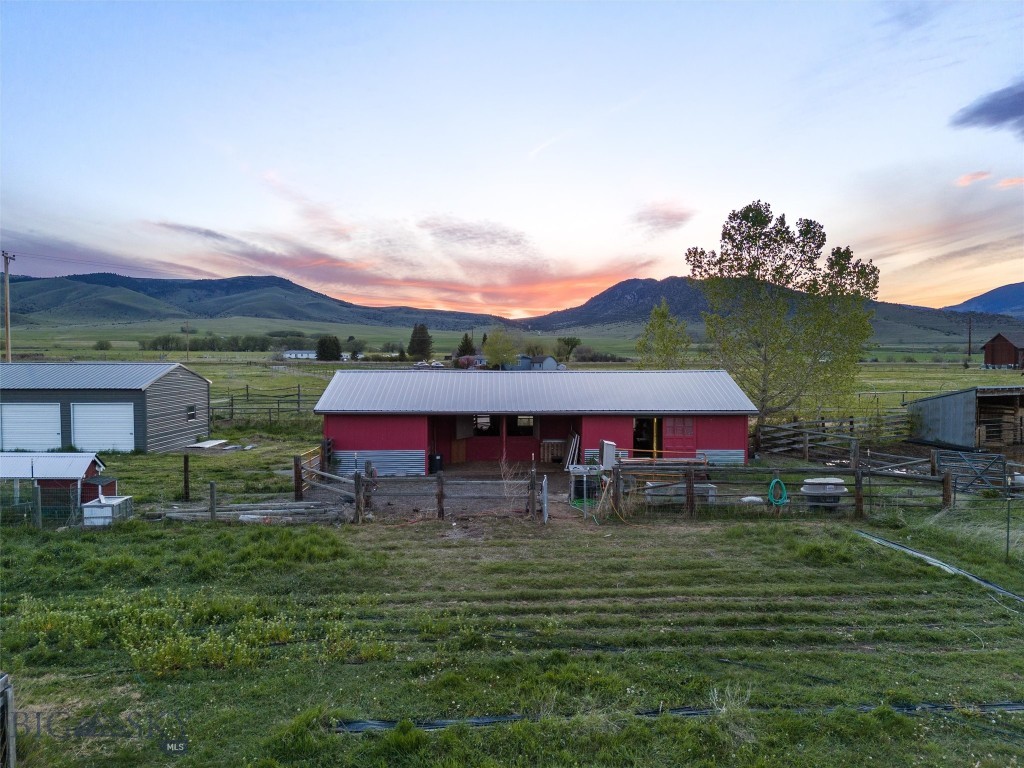 4314 US Highway 89 S, Livingston MT 59047