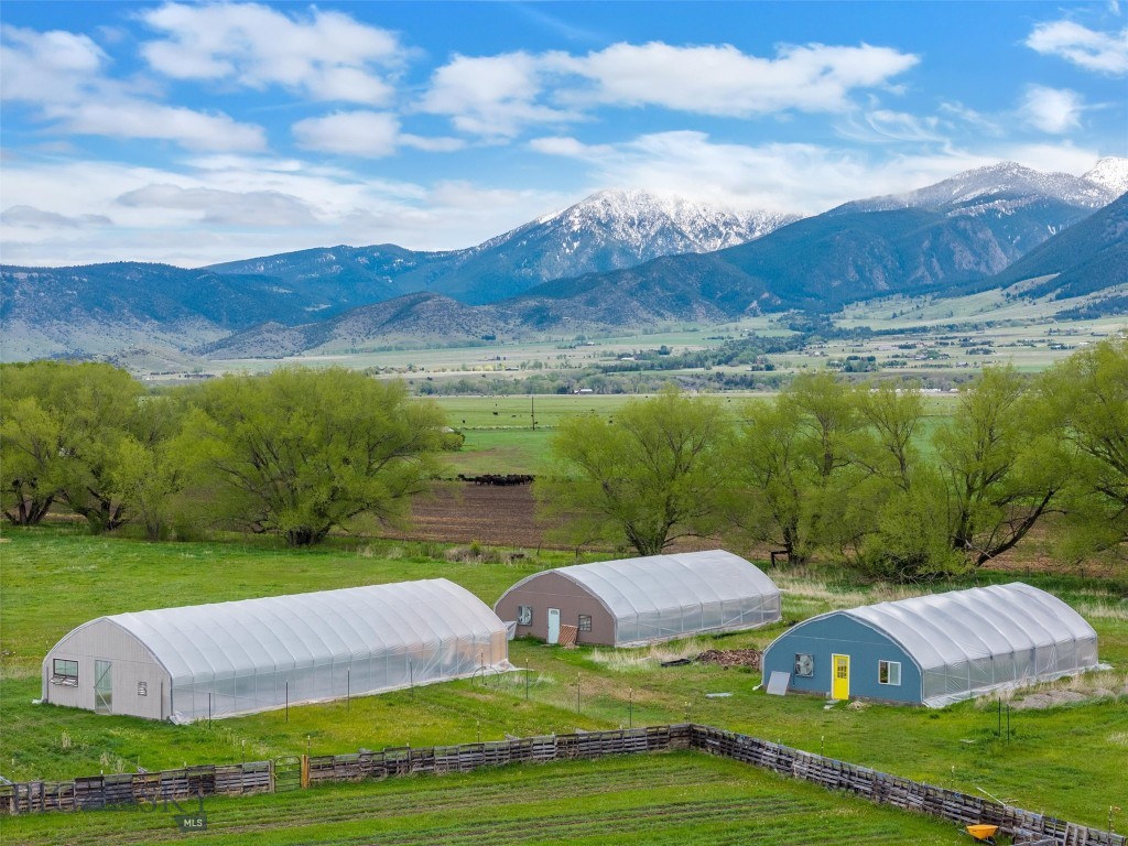 4314 US Highway 89 S, Livingston MT 59047