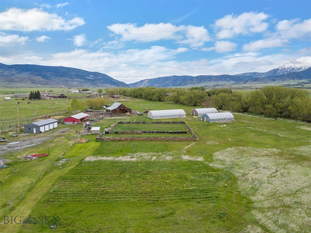 4314 US Highway 89 S, Livingston MT 59047