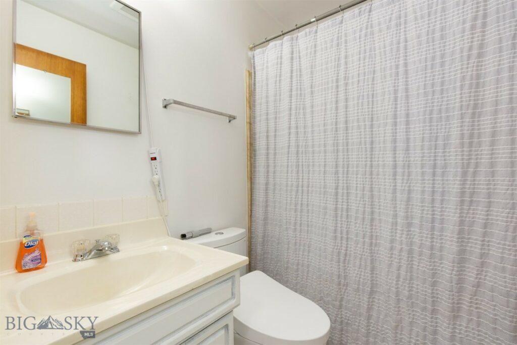 433 N 10th Avenue, Bozeman MT 59715