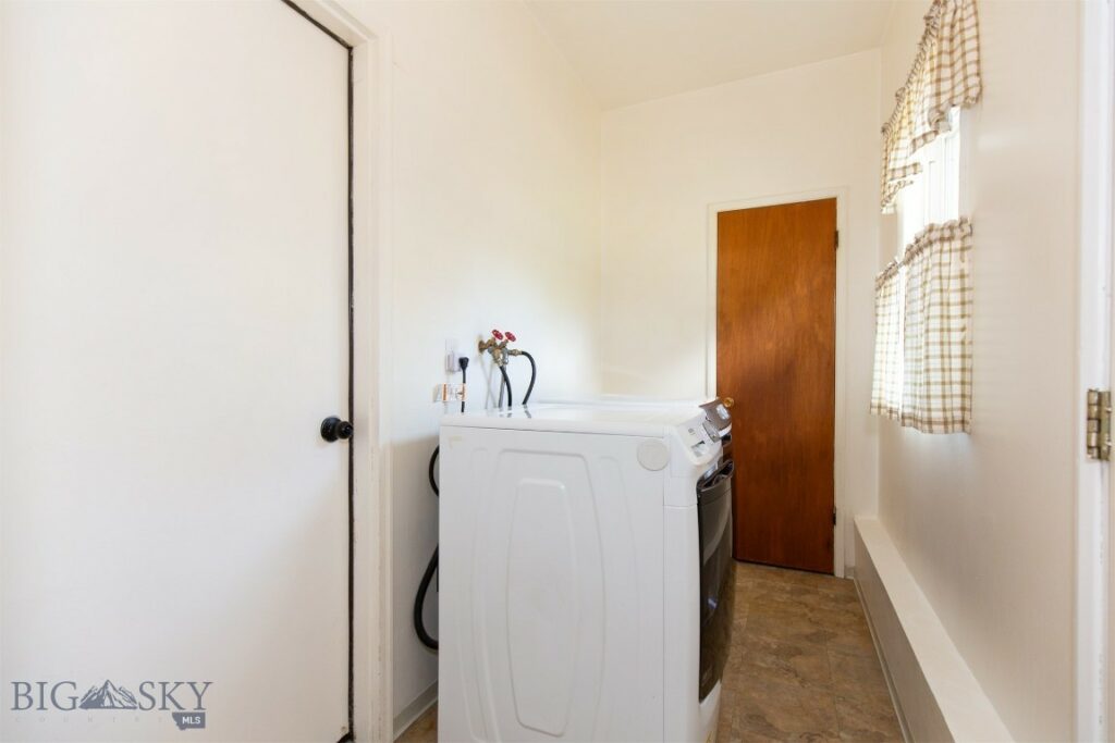 433 N 10th Avenue, Bozeman MT 59715