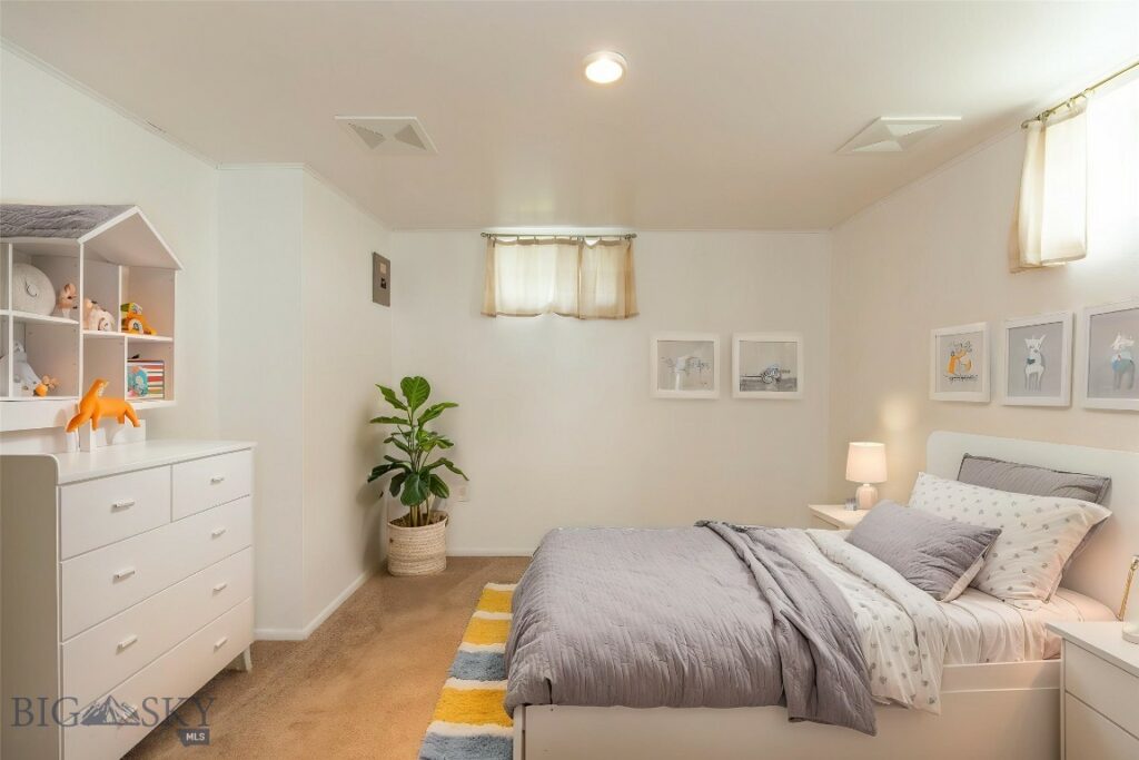 433 N 10th Avenue, Bozeman MT 59715