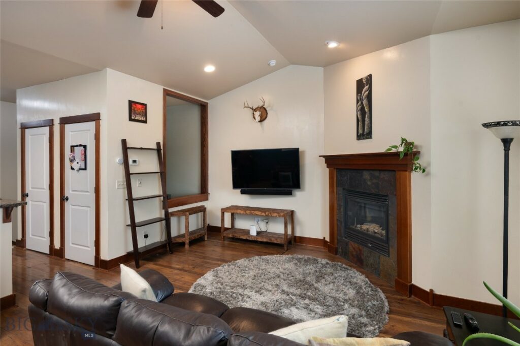 4364 Brookside Lane, Bozeman MT 59718