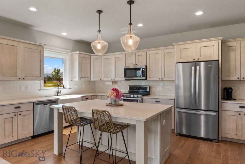 438 White Horse Loop, Bozeman MT 59718