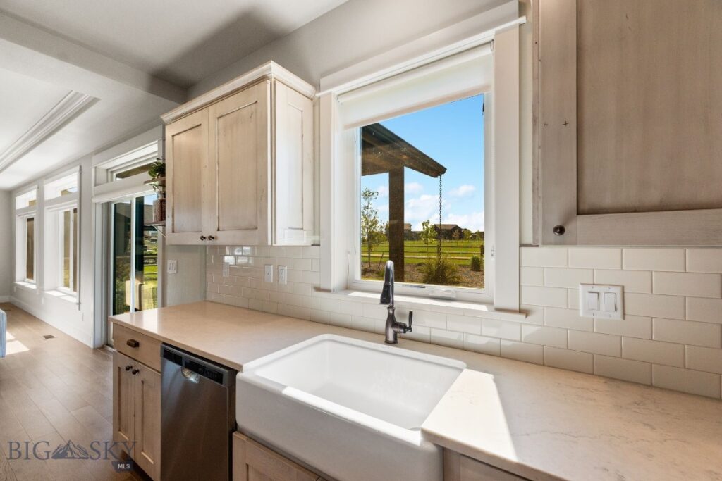 438 White Horse Loop, Bozeman MT 59718
