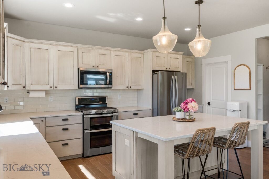 438 White Horse Loop, Bozeman MT 59718