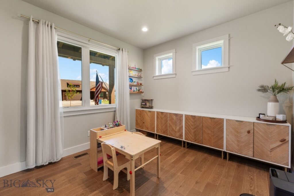 438 White Horse Loop, Bozeman MT 59718