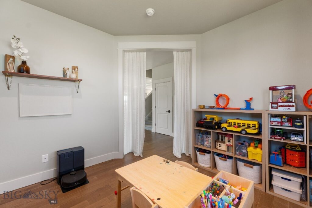 438 White Horse Loop, Bozeman MT 59718
