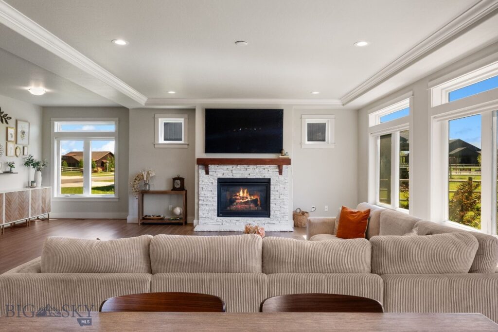 438 White Horse Loop, Bozeman MT 59718