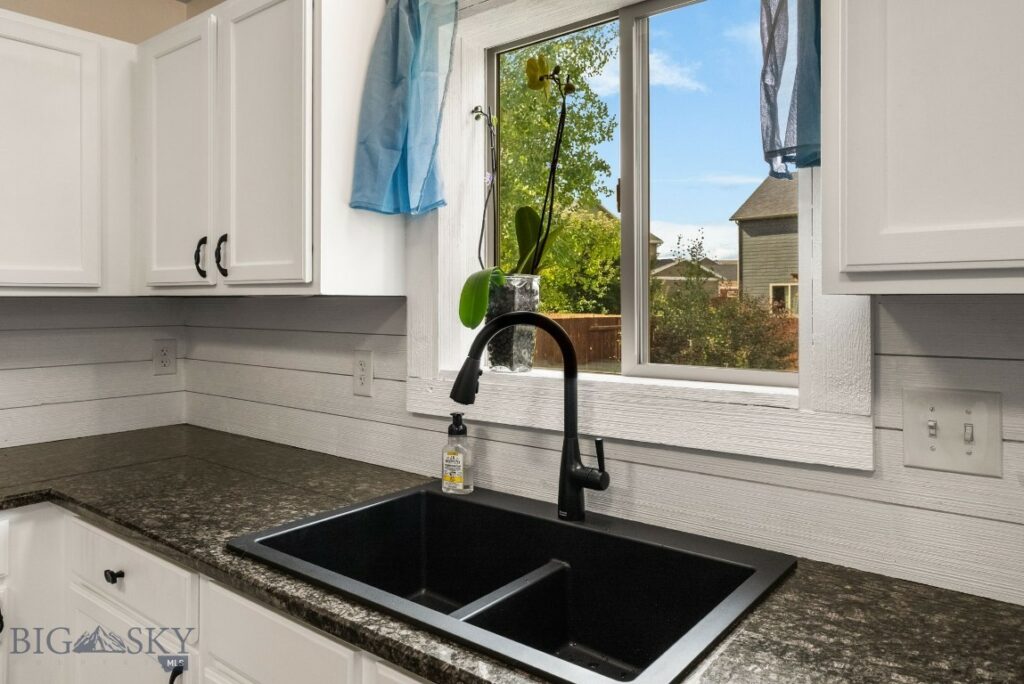 439 Stewart Loop, Bozeman MT 59718